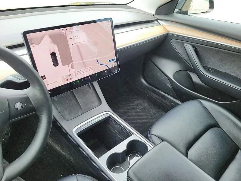2022 Tesla Model 3 - Image 19 of 20