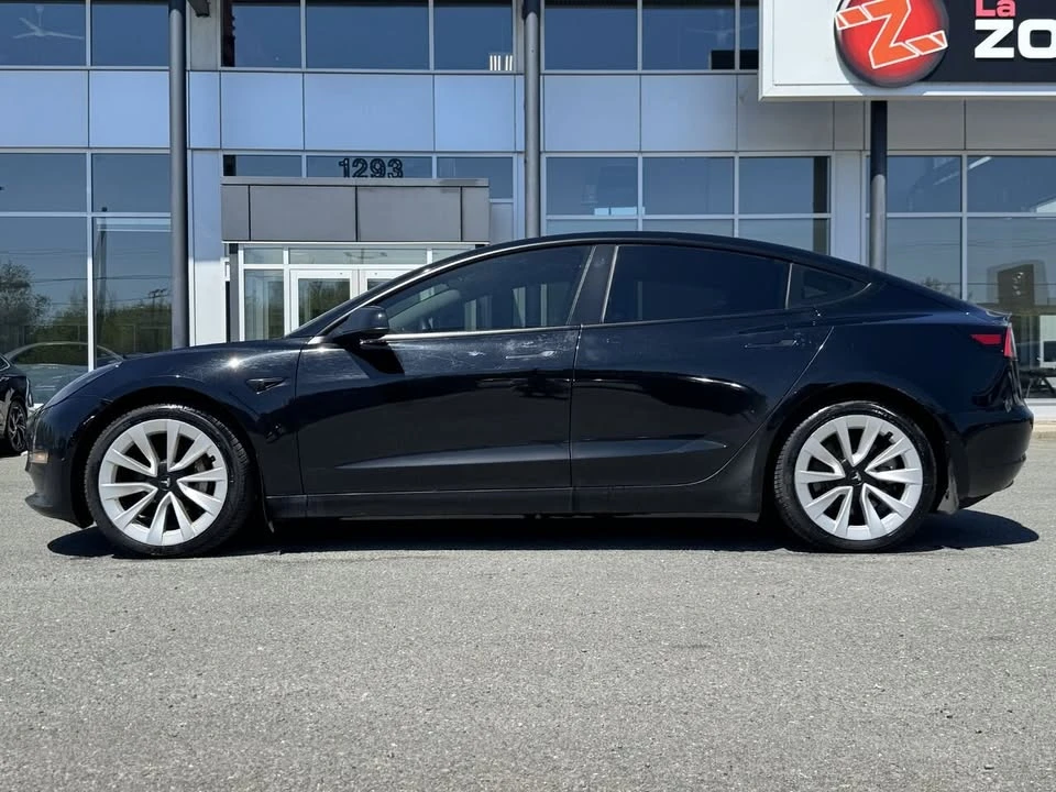 2022 Tesla Model 3 - Image 2 of 10
