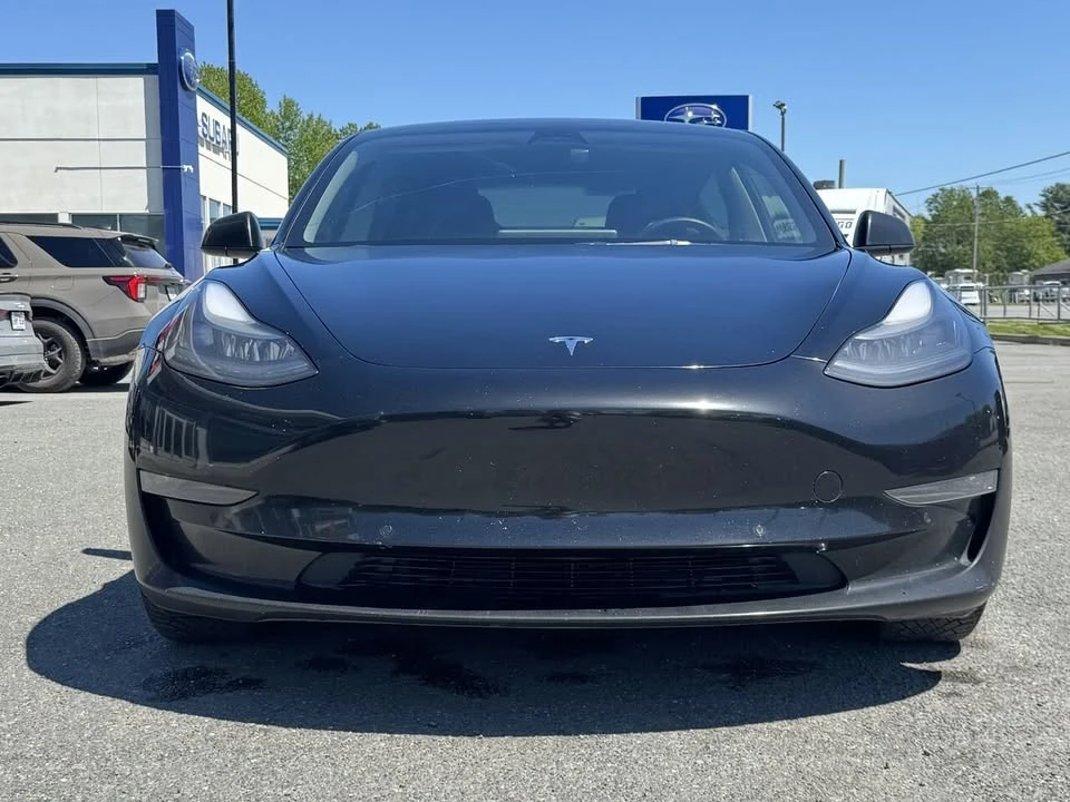 2022 Tesla Model 3 - Image 9 of 10