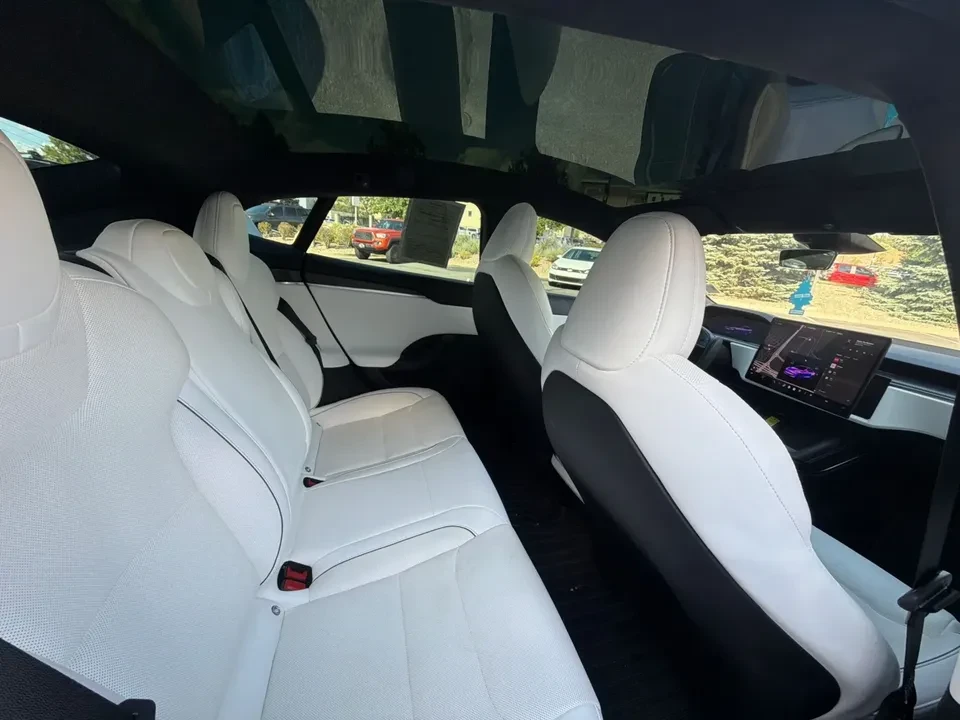 2022 Tesla Model 3 - Image 9 of 18