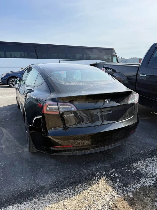 2022 Tesla Model 3 - Image 3 of 5