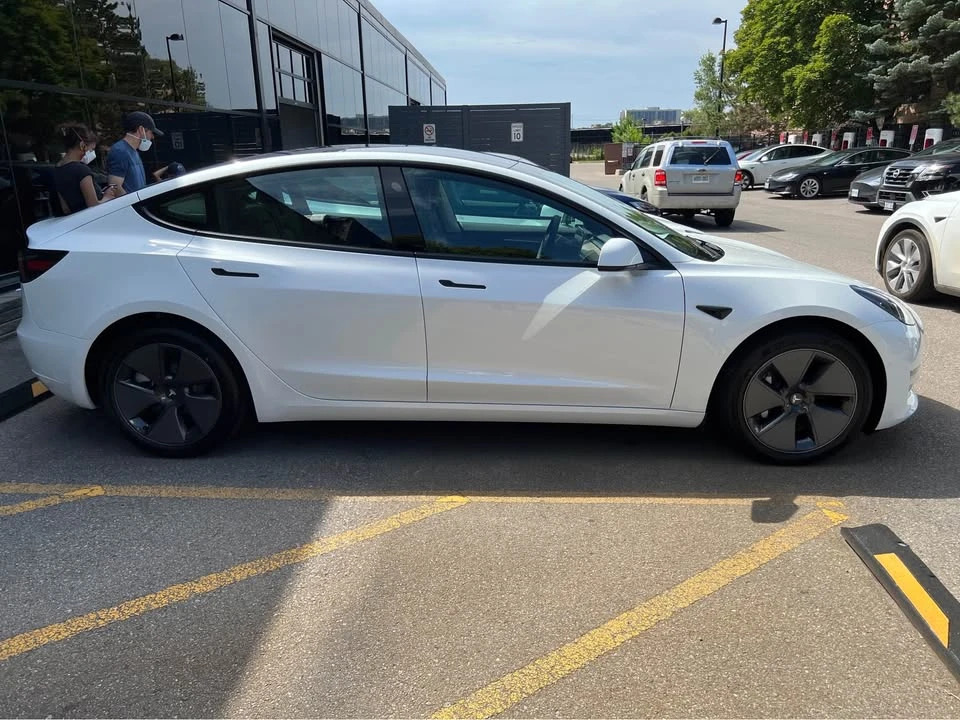 2022 Tesla Model 3 - Image 5 of 6