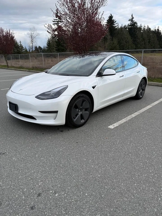 2022 Tesla Model 3 - Image 11 of 18