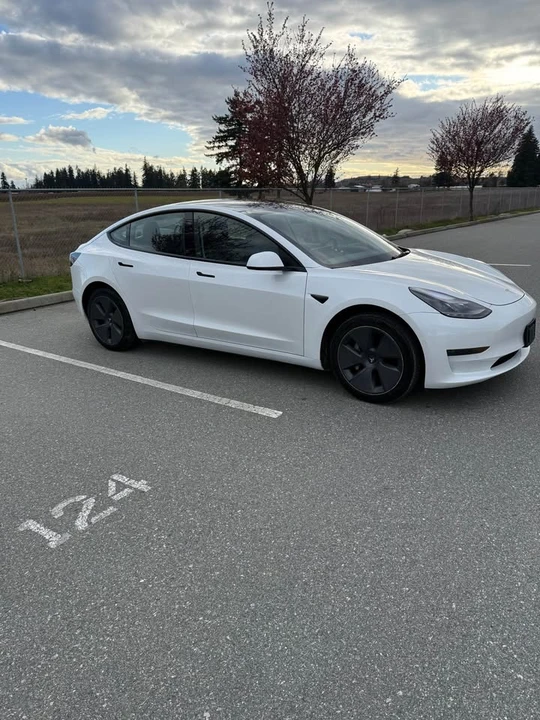 2022 Tesla Model 3 - Image 12 of 18