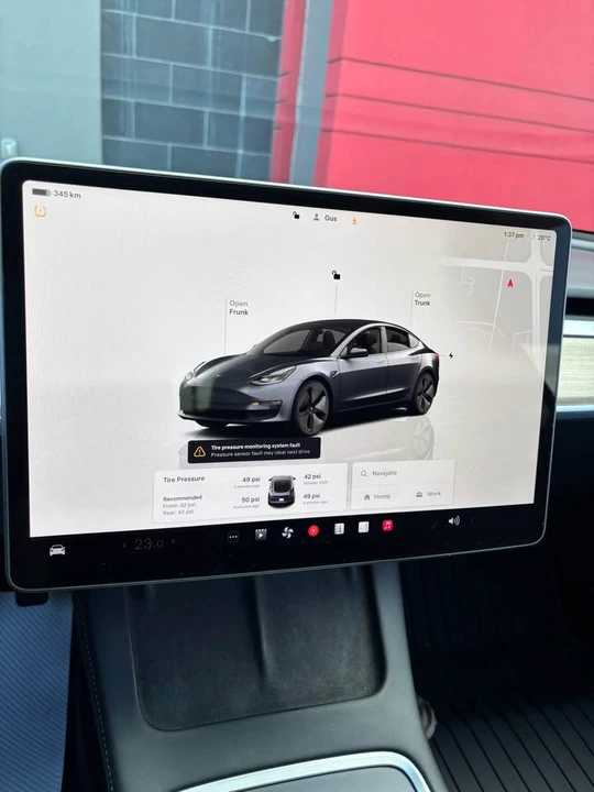 2022 Tesla Model 3 - Image 10 of 15