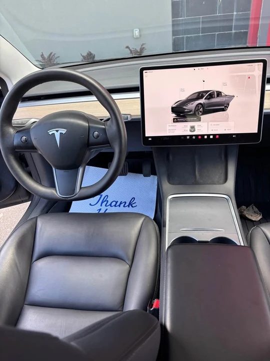 2022 Tesla Model 3 - Image 8 of 15