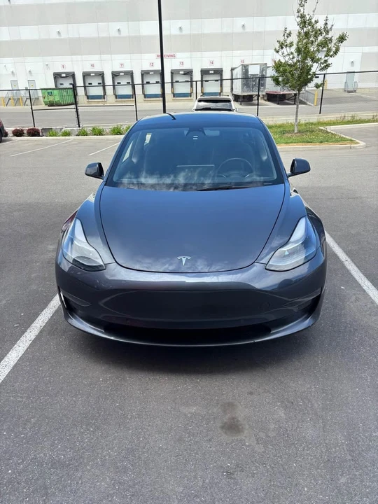 2022 Tesla Model 3 - Image 2 of 15