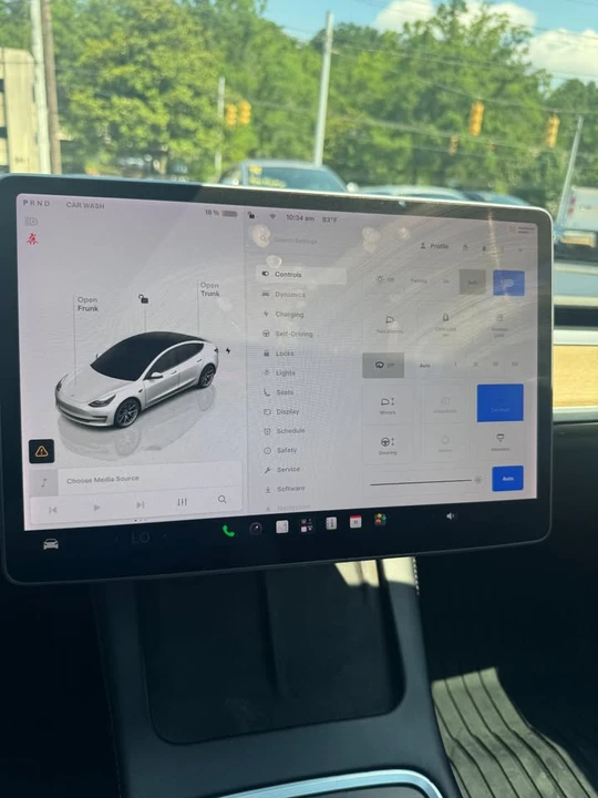 2022 Tesla Model 3 - Image 9 of 14