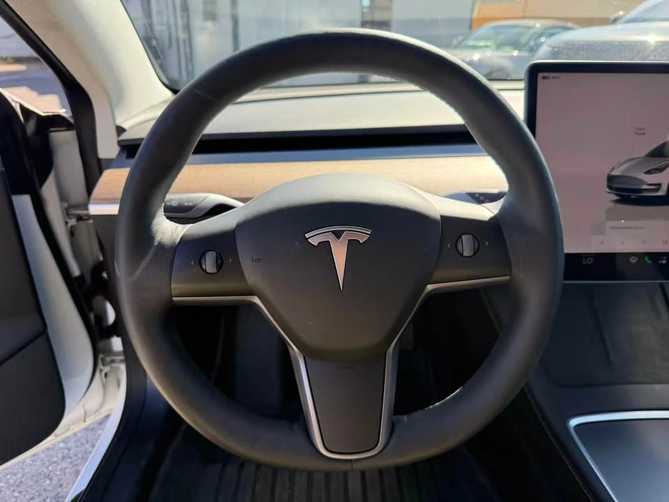 2022 Tesla Model 3 - Image 6 of 9