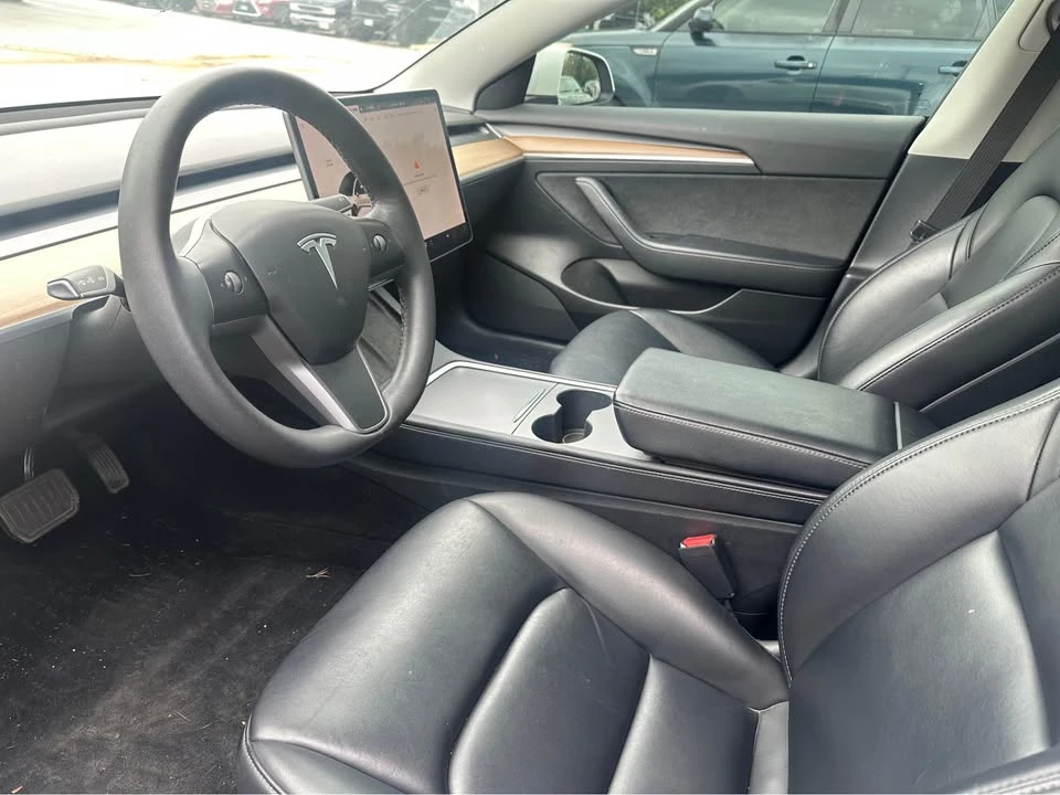 2022 Tesla Model 3 - Image 4 of 6