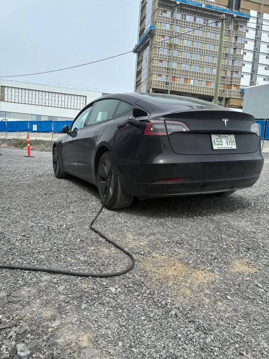 2022 Tesla Model 3 - Image 4 of 5