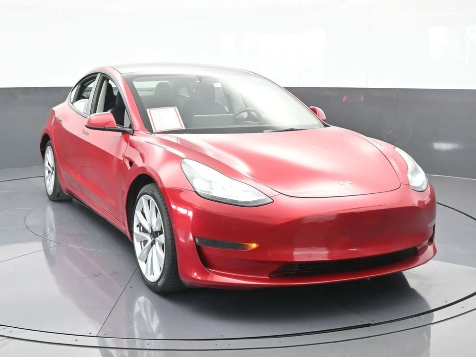2022 Tesla Model 3 - Image 9 of 12