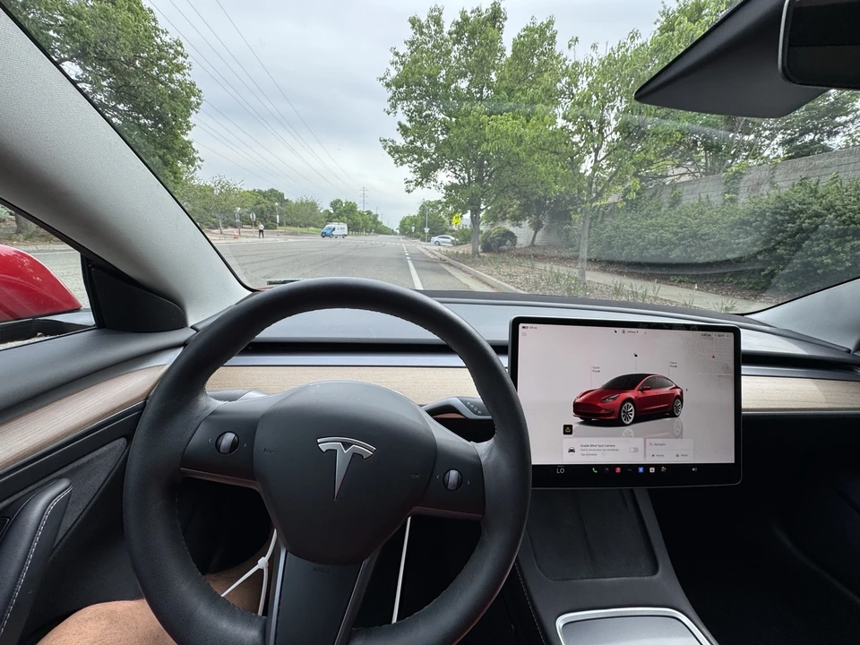 2022 Tesla Model 3 - Image 14 of 17