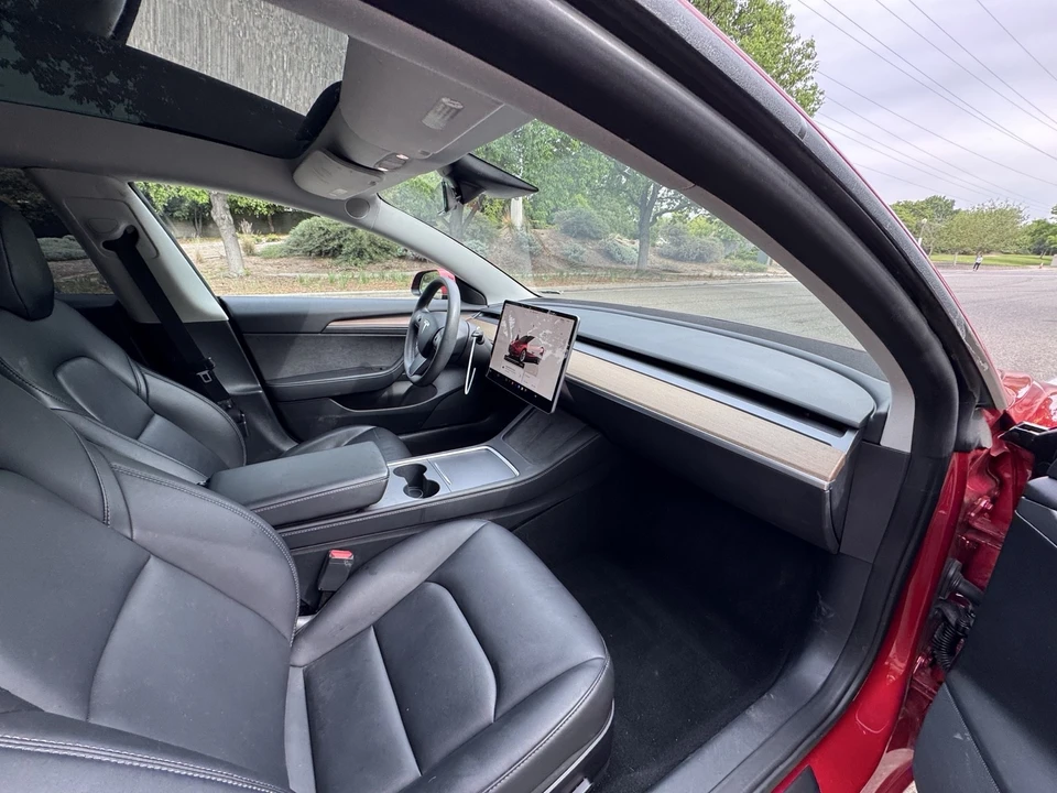 2022 Tesla Model 3 - Image 13 of 17