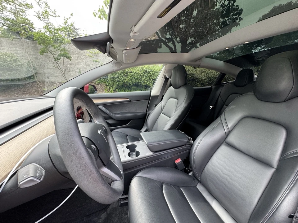 2022 Tesla Model 3 - Image 11 of 17