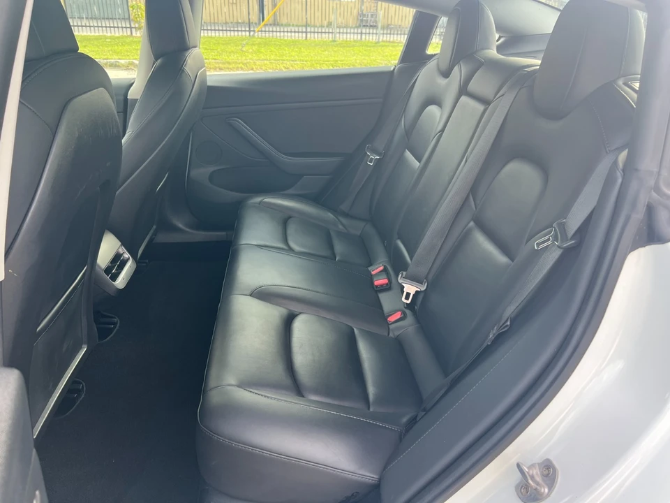 2020 Tesla Model 3 - Image 15 of 21