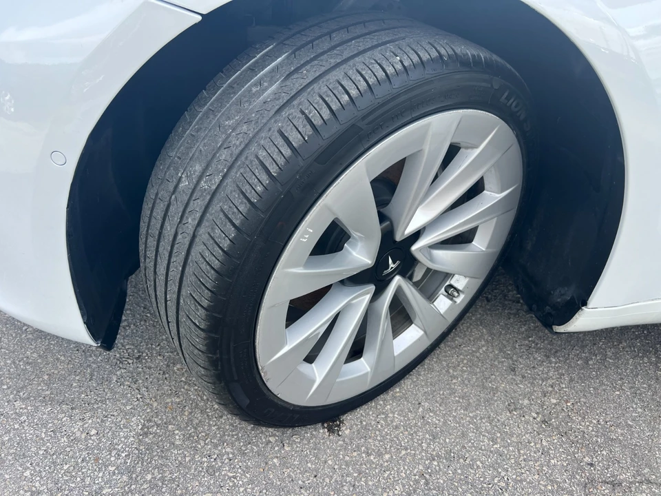 2020 Tesla Model 3 - Image 11 of 21