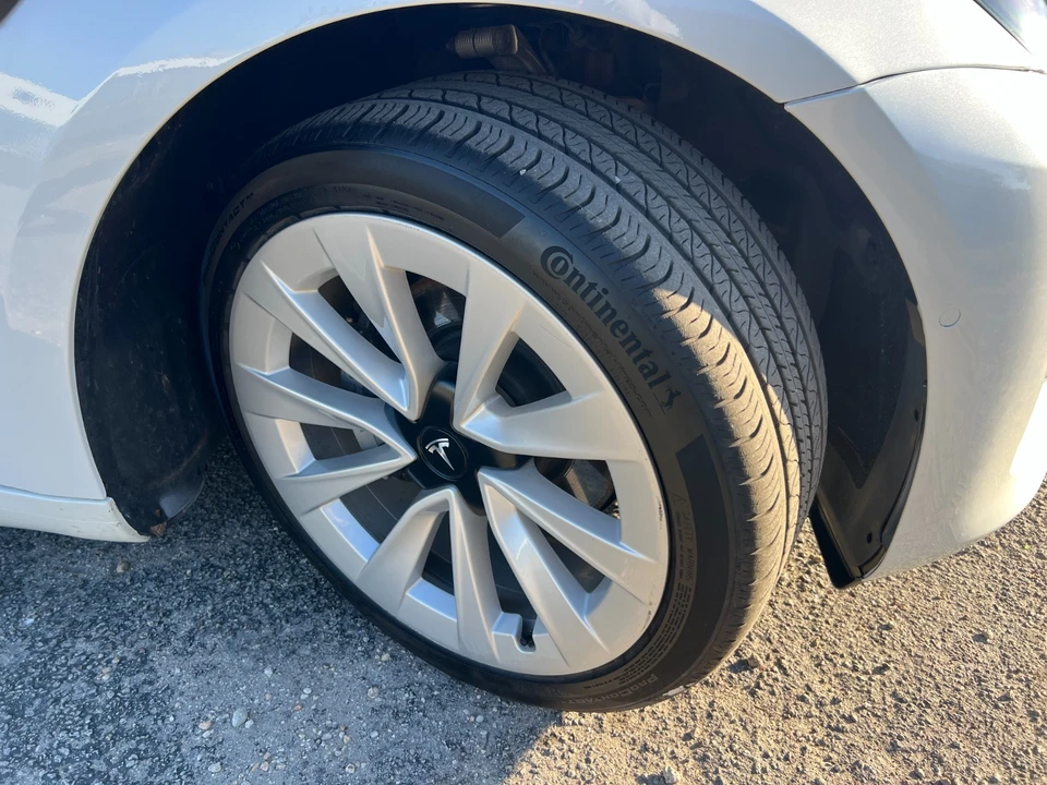 2022 Tesla Model 3 - Image 11 of 21