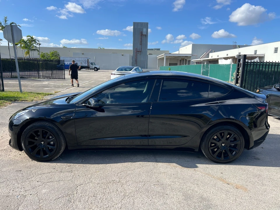 2022 Tesla Model 3 - Image 5 of 21