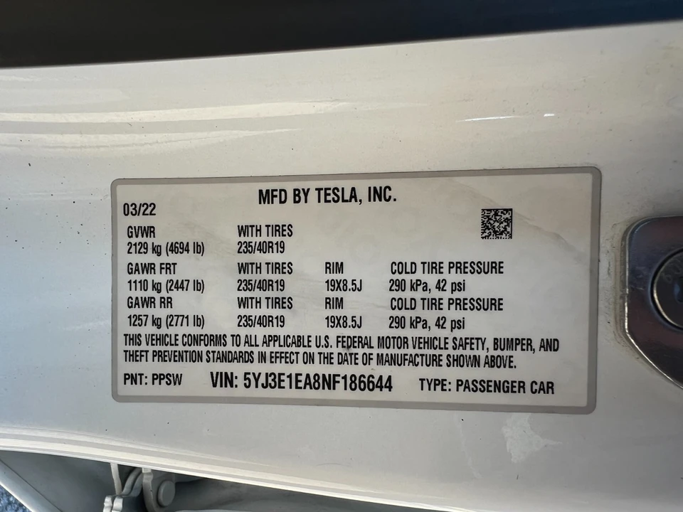 2022 Tesla Model 3 - Image 9 of 21