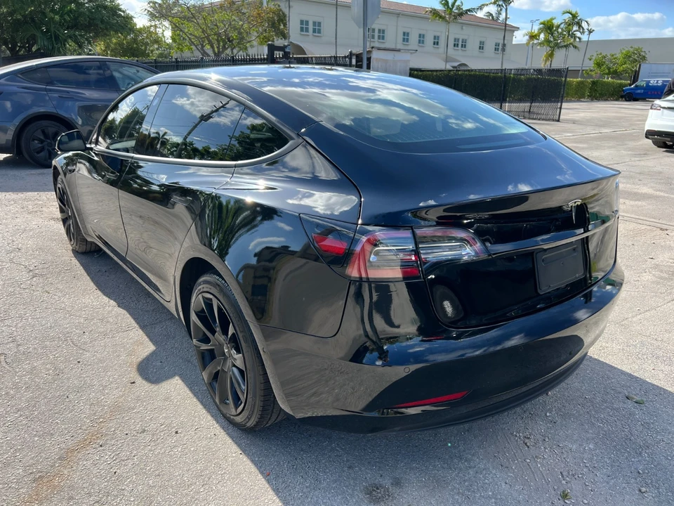 2022 Tesla Model 3 - Image 6 of 21
