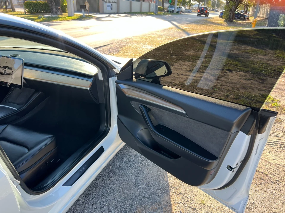 2022 Tesla Model 3 - Image 16 of 21