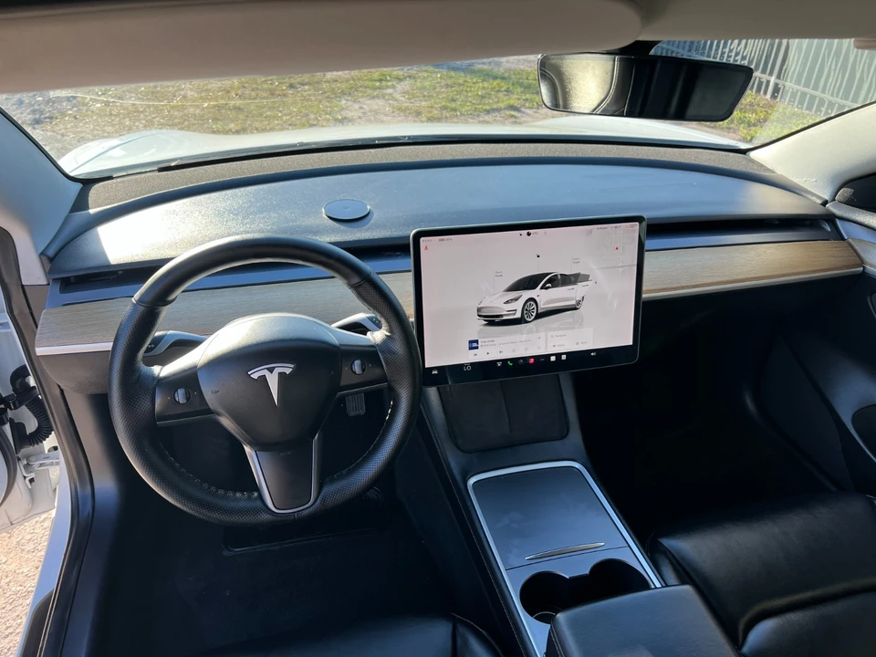 2022 Tesla Model 3 - Image 17 of 21
