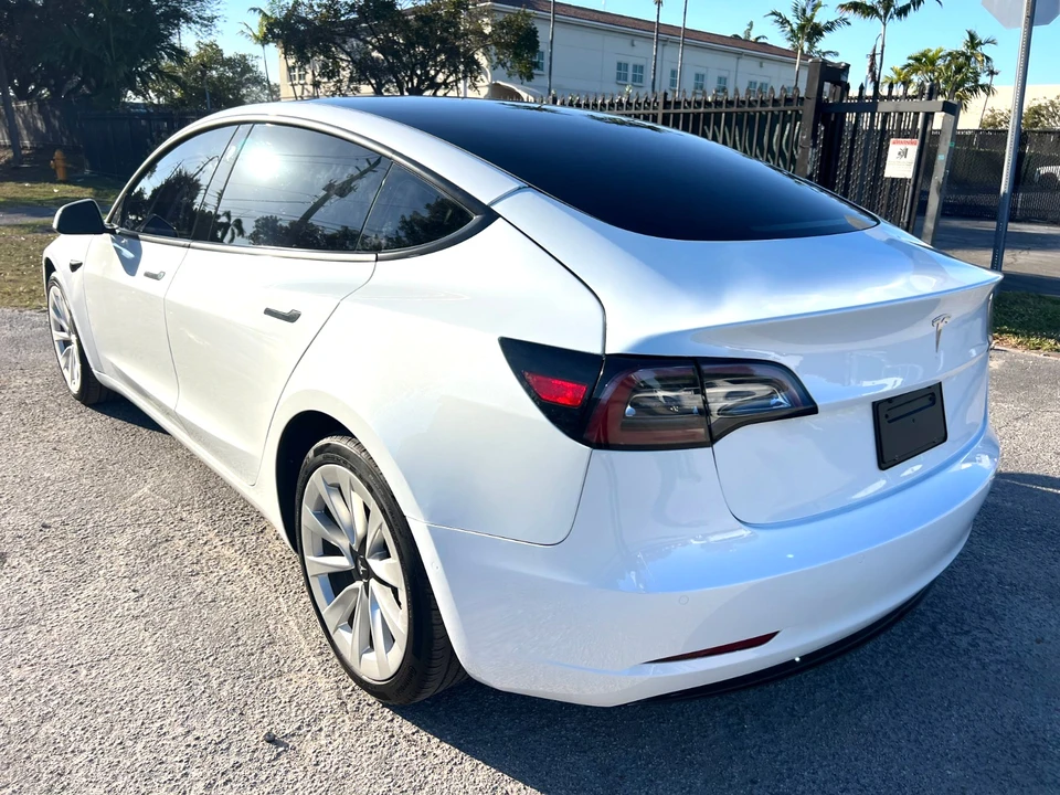 2022 Tesla Model 3 - Image 6 of 21