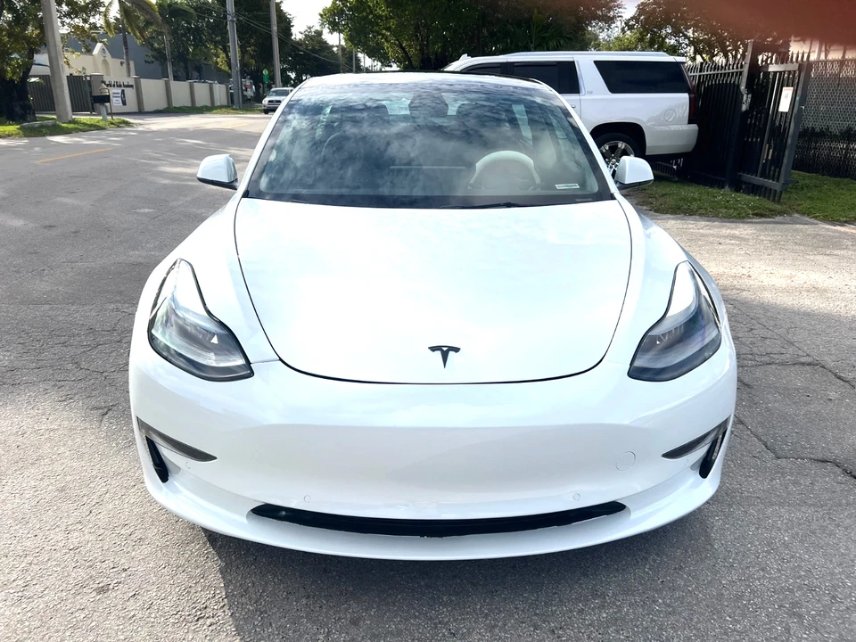 2020 Tesla Model 3 - Image 3 of 21