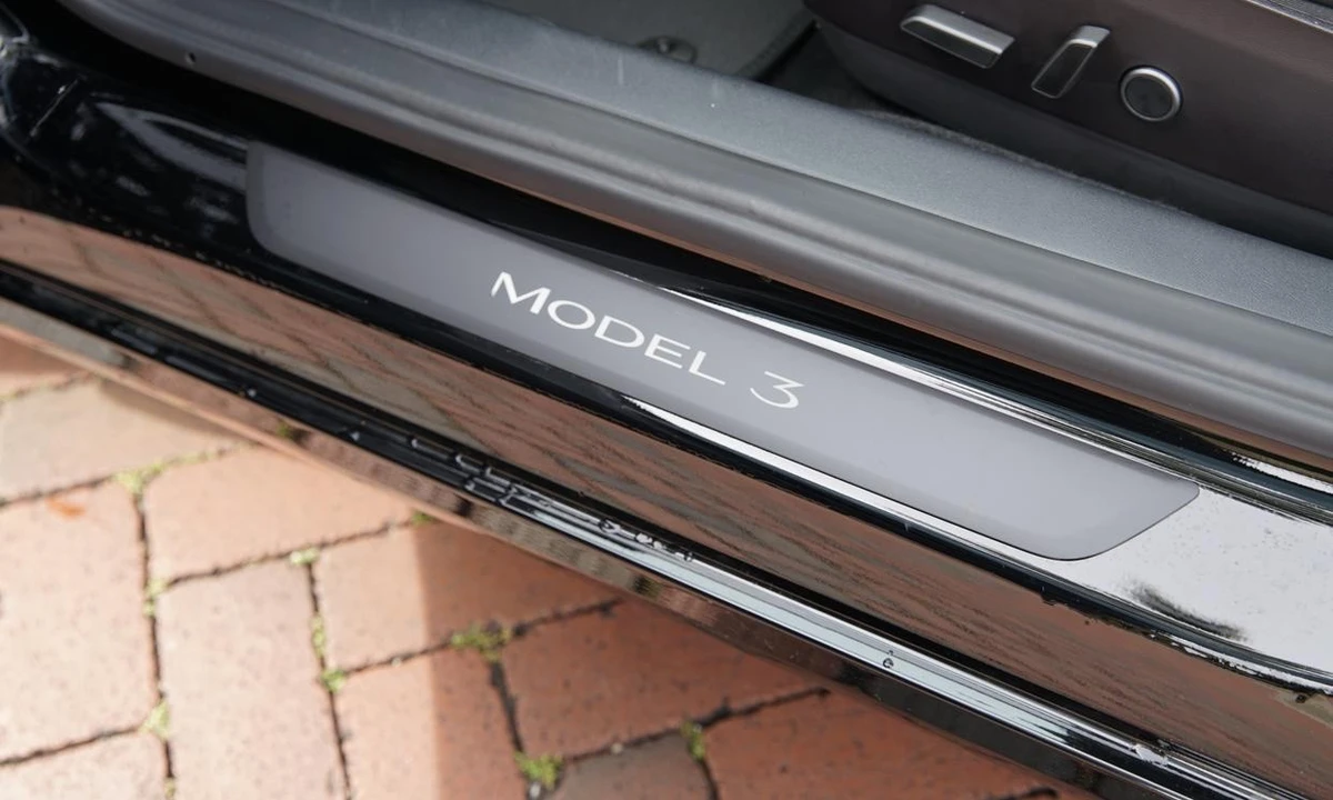 2022 Tesla Model 3 - Image 3 of 21