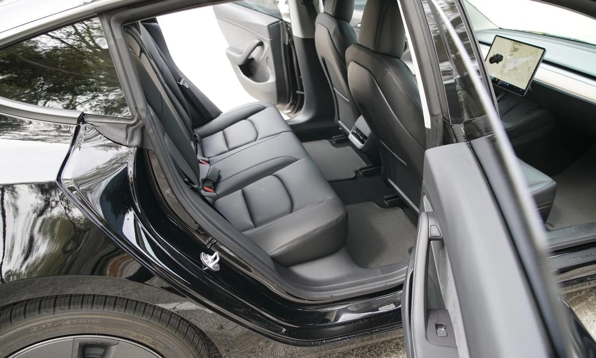 2022 Tesla Model 3 - Image 7 of 21