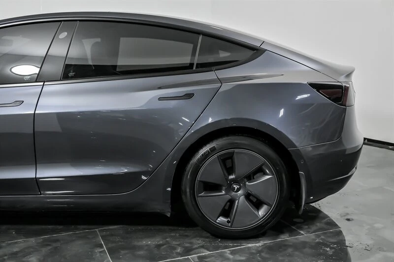 2022 Tesla Model S - Image 7 of 12
