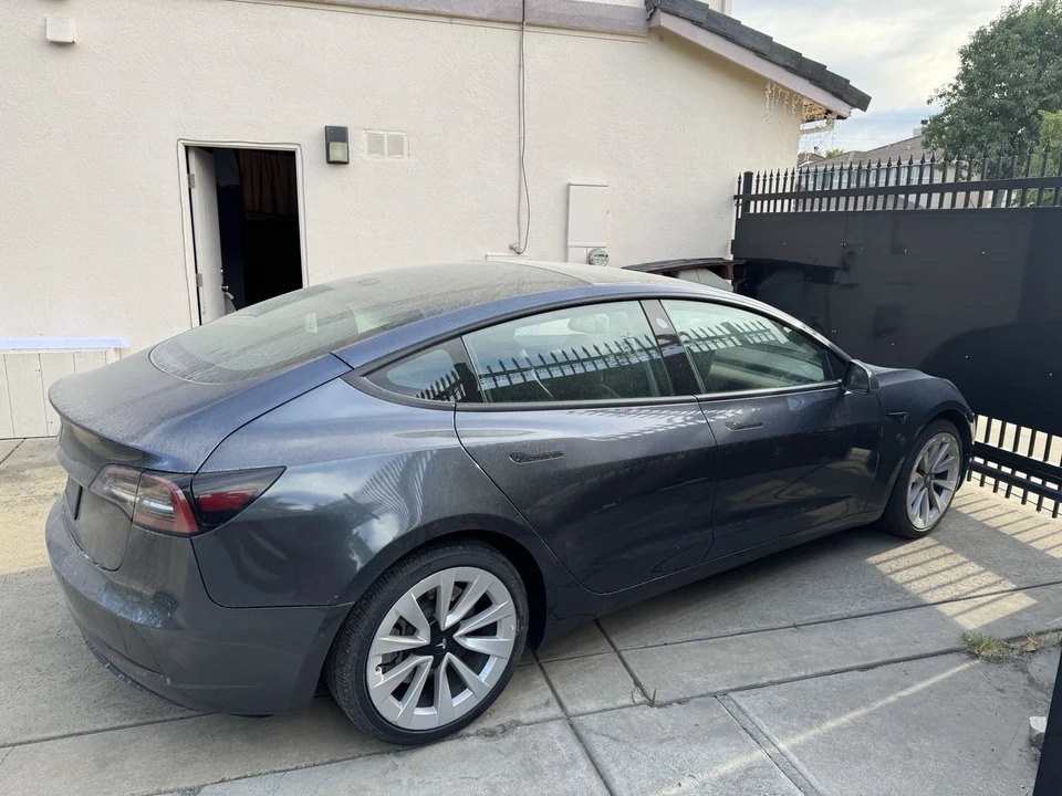 2022 Tesla Model 3 - Image 5 of 8