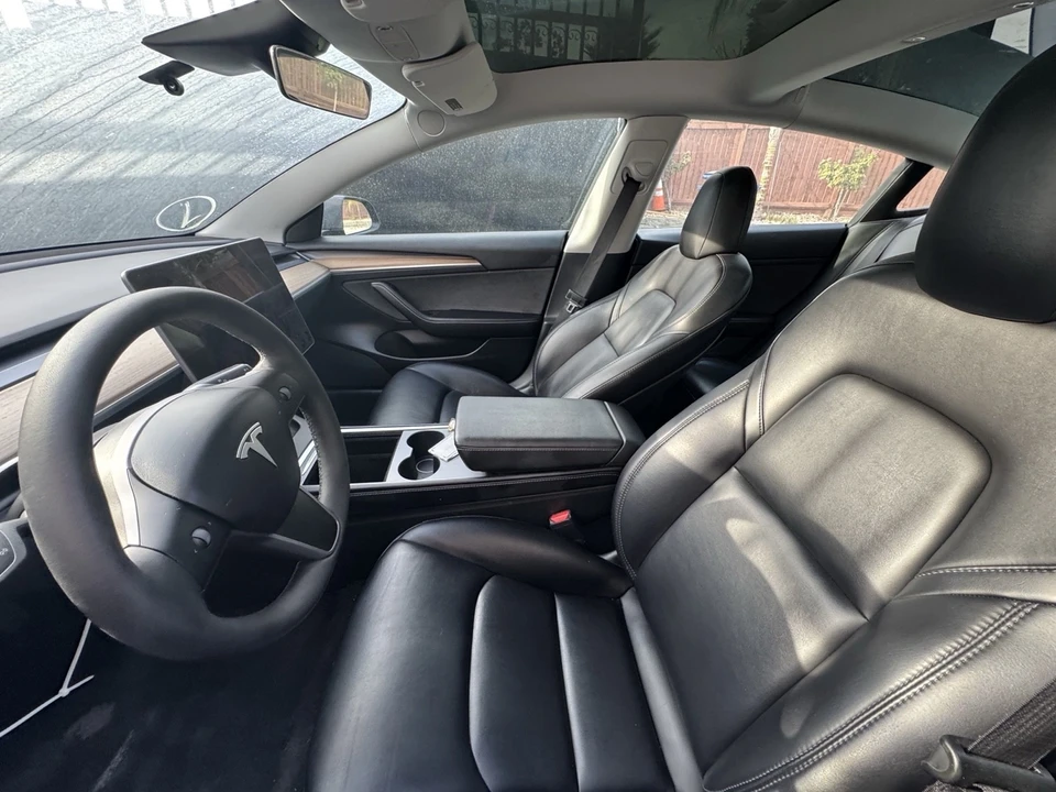 2022 Tesla Model 3 - Image 7 of 8