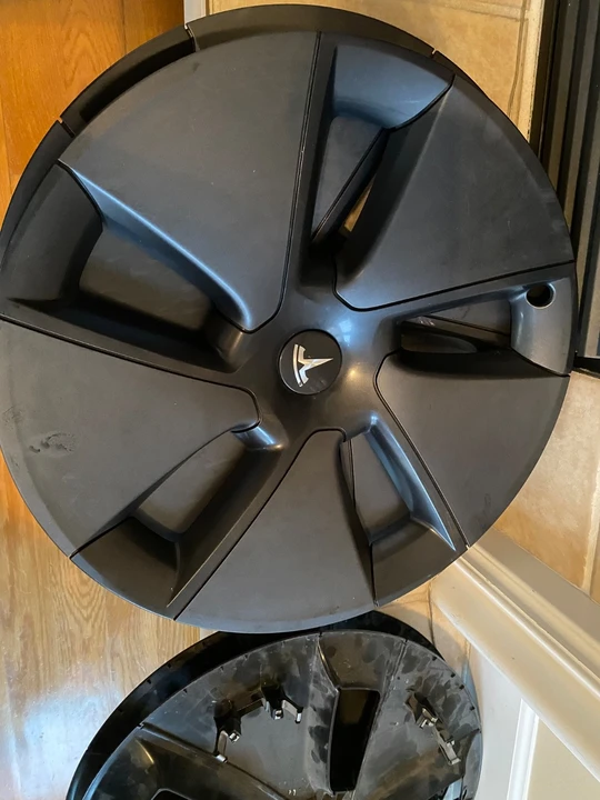2022 Tesla Model 3 - Image 8 of 12