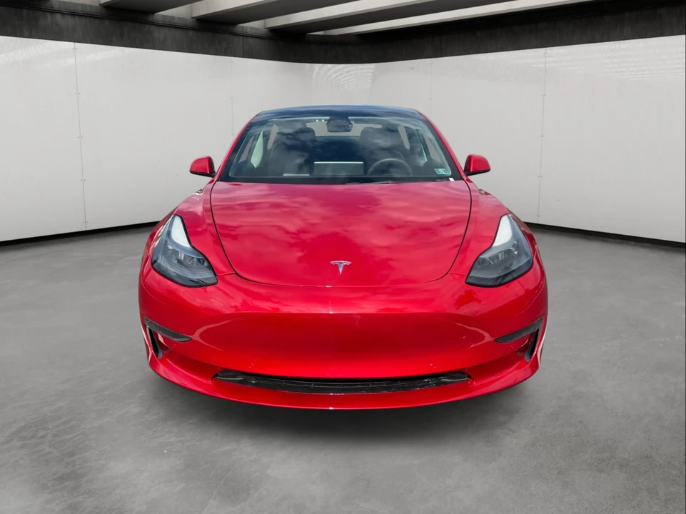 2022 Tesla Model 3 - Image 2 of 31