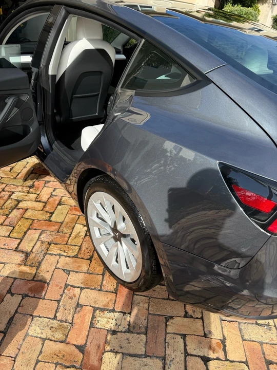 2022 Tesla Model 3 - Image 10 of 13