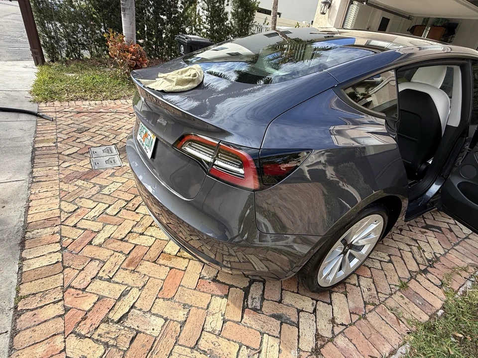 2022 Tesla Model 3 - Image 4 of 13