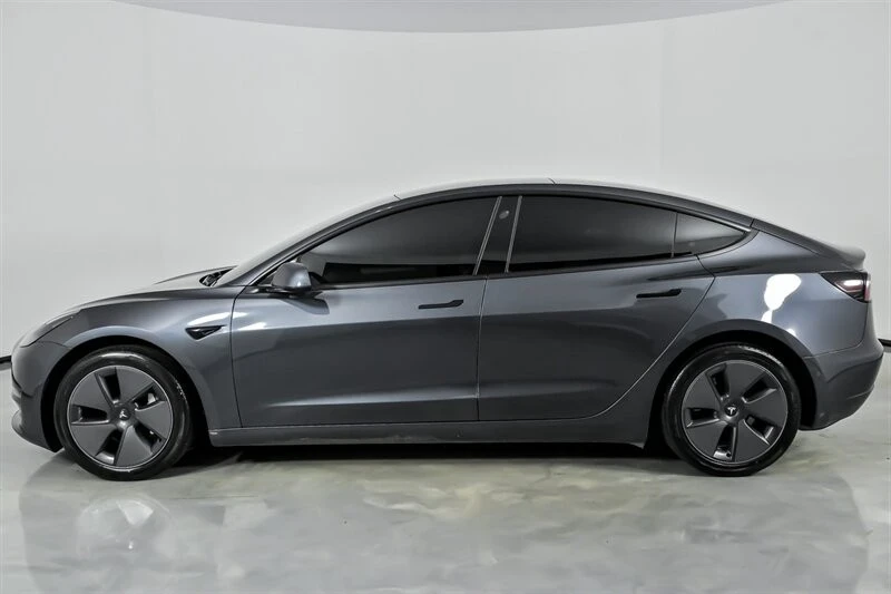2022 Tesla Model 3 - Image 8 of 21