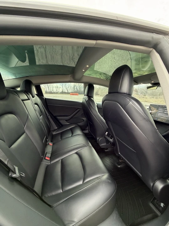 2022 Tesla Model 3 - Image 15 of 17