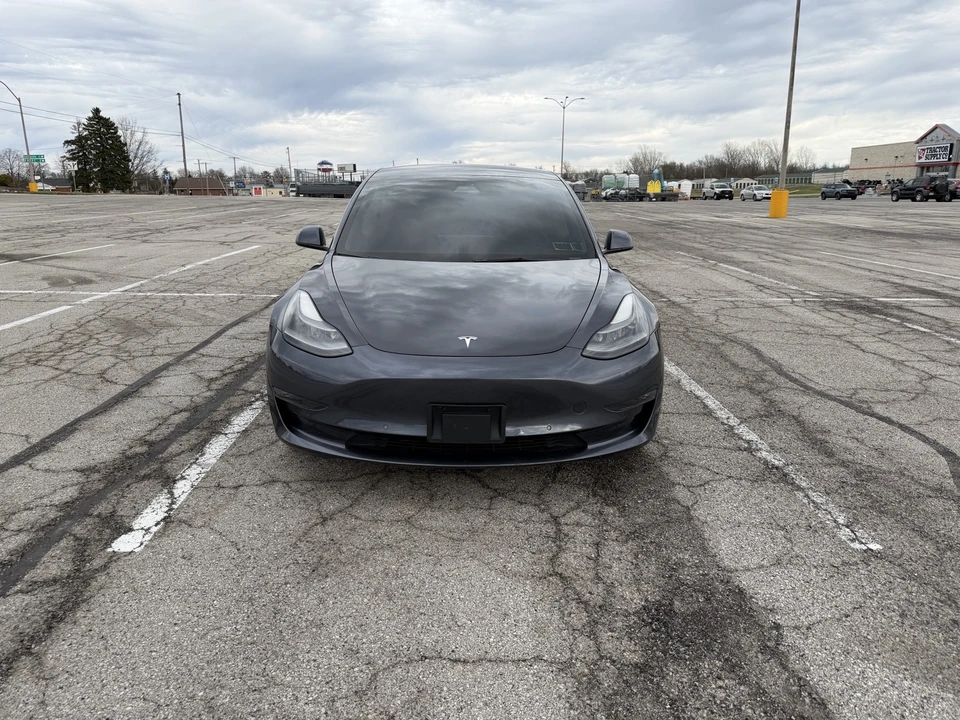 2022 Tesla Model 3 - Image 4 of 17