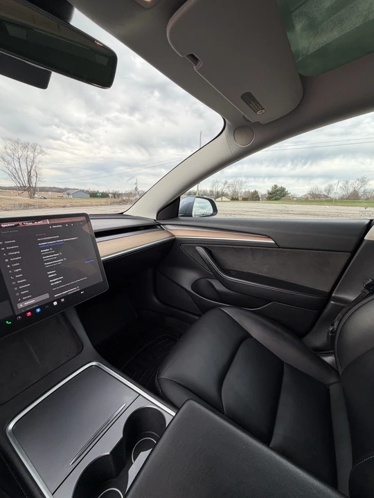 2022 Tesla Model 3 - Image 13 of 17