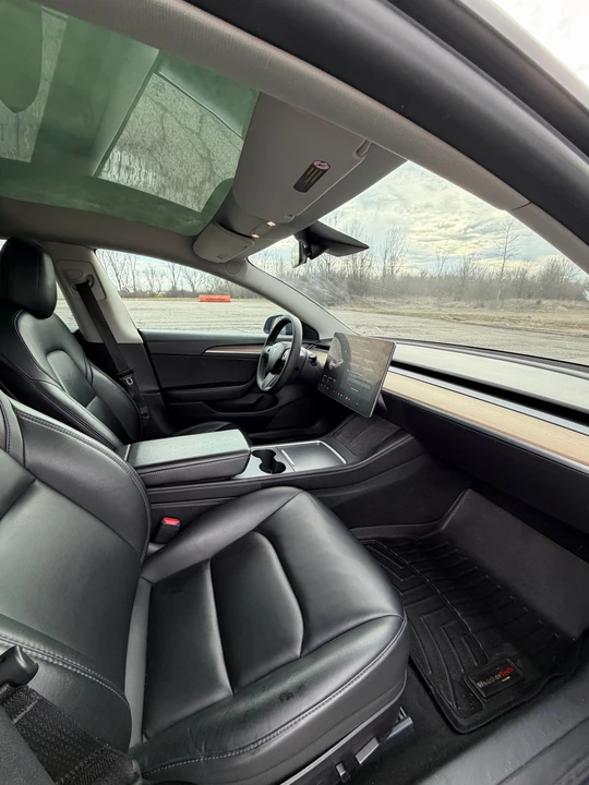 2022 Tesla Model 3 - Image 14 of 17