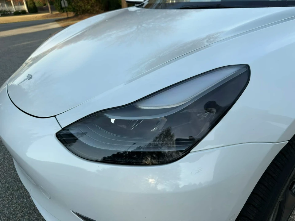 2022 Tesla Model 3 - Image 9 of 21