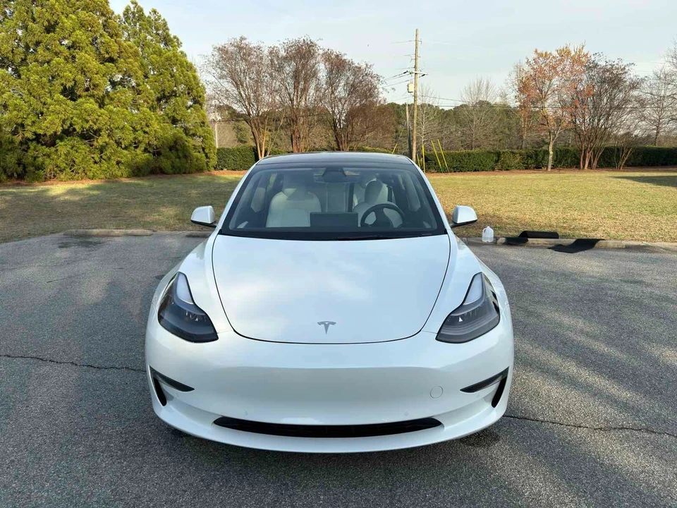 2022 Tesla Model 3 - Image 8 of 21