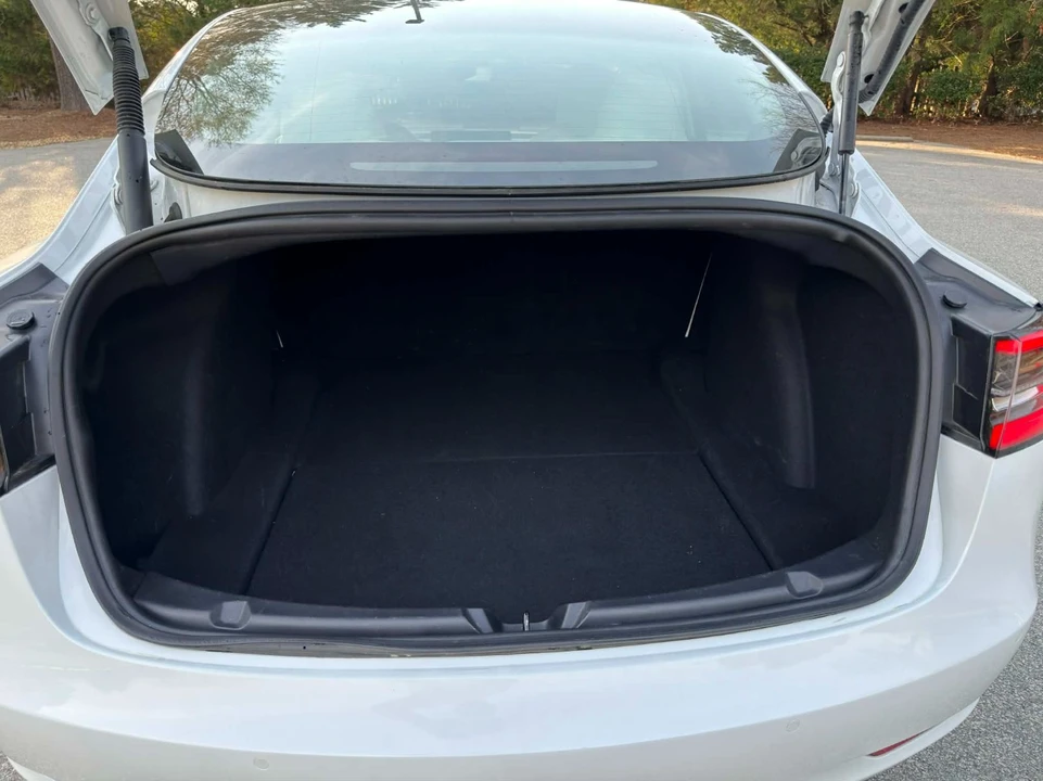 2022 Tesla Model 3 - Image 11 of 21