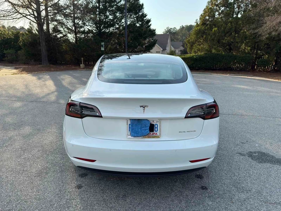 2022 Tesla Model 3 - Image 4 of 21