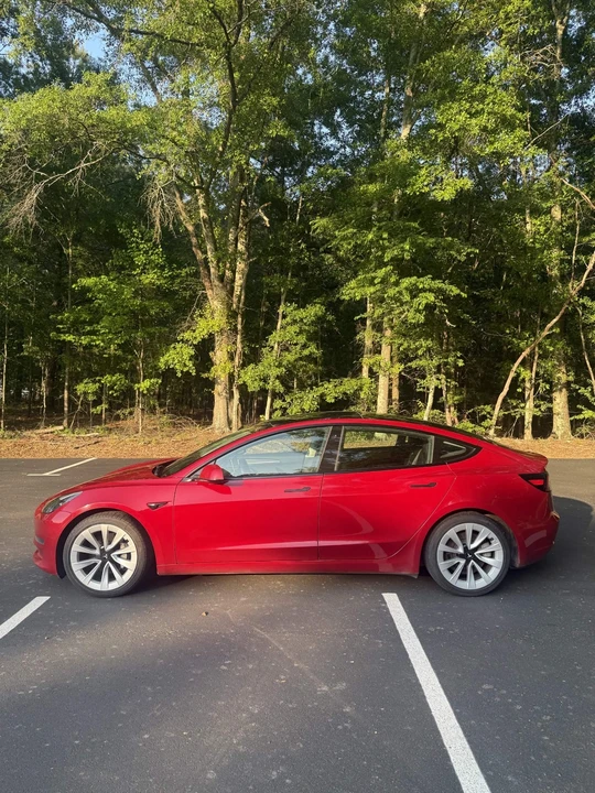 2022 Tesla Model 3 - Image 4 of 15