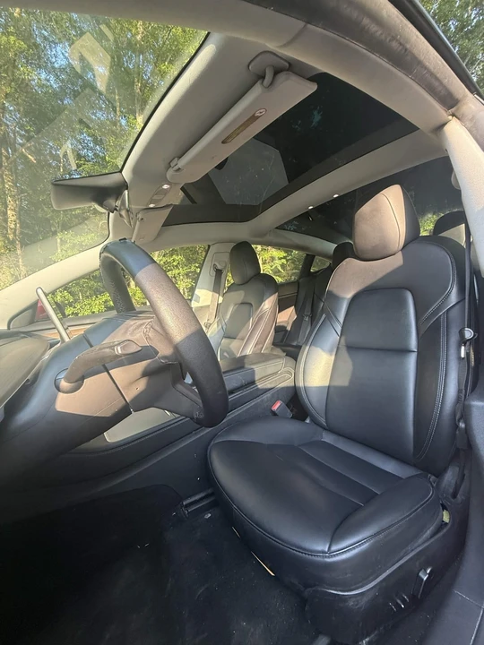 2022 Tesla Model 3 - Image 9 of 15
