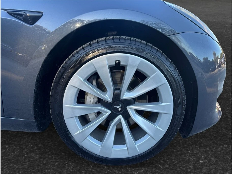 2022 Tesla Model 3 - Image 13 of 21